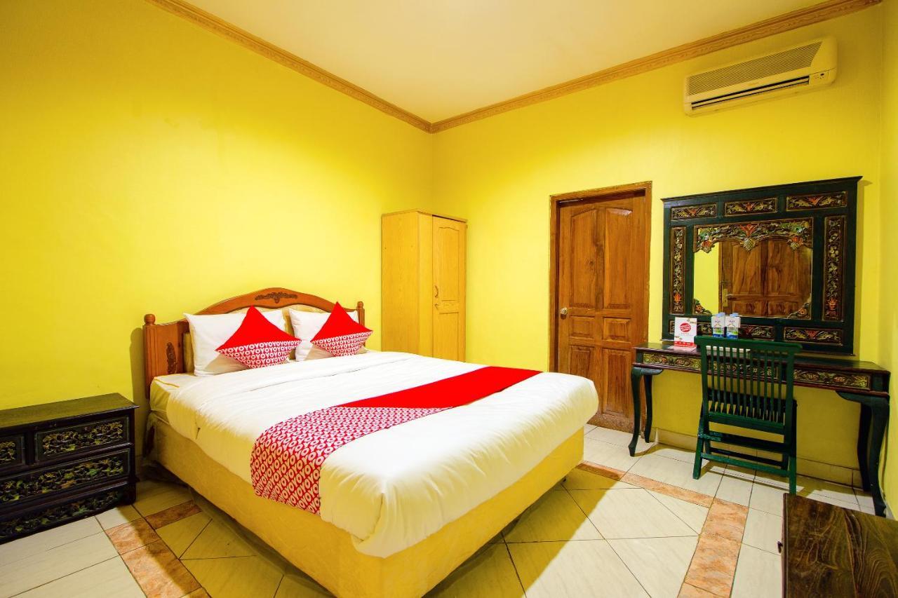 Oyo 1770 Hotel Mawar Saron 2 Kejayan Bagian luar foto
