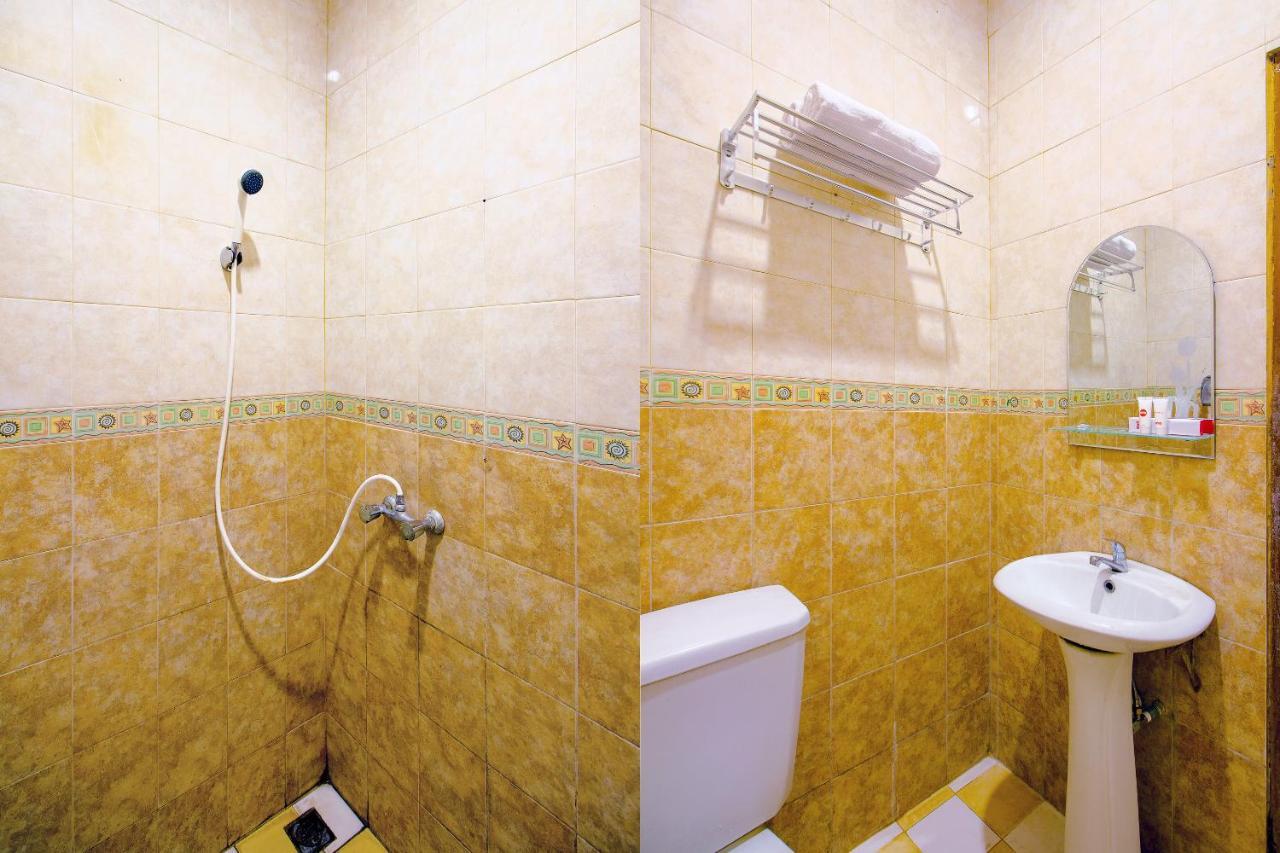 Oyo 1770 Hotel Mawar Saron 2 Kejayan Bagian luar foto