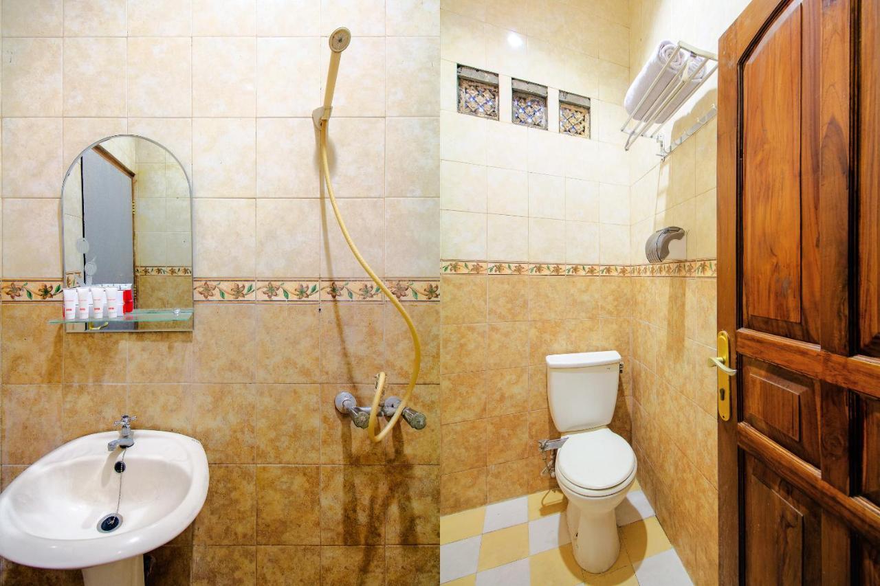 Oyo 1770 Hotel Mawar Saron 2 Kejayan Bagian luar foto