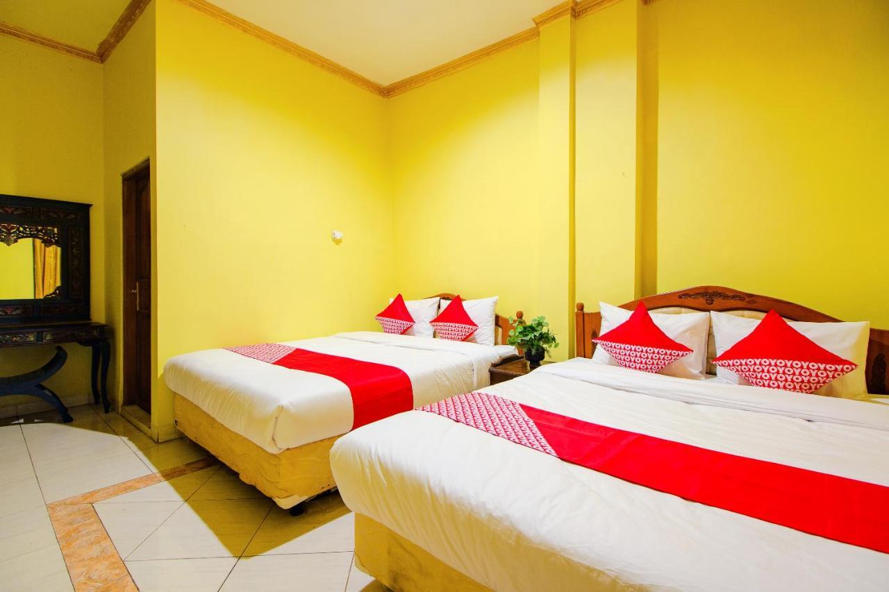 Oyo 1770 Hotel Mawar Saron 2 Kejayan Bagian luar foto