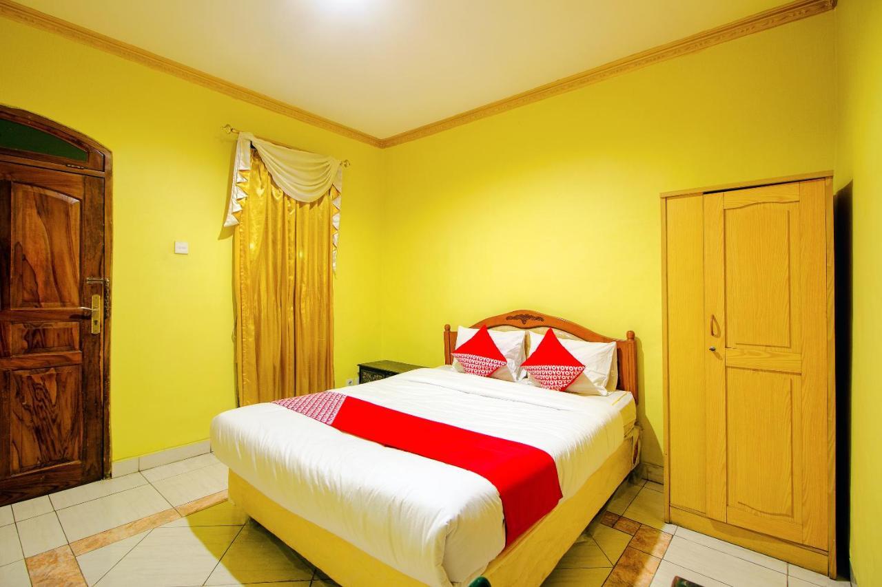 Oyo 1770 Hotel Mawar Saron 2 Kejayan Bagian luar foto